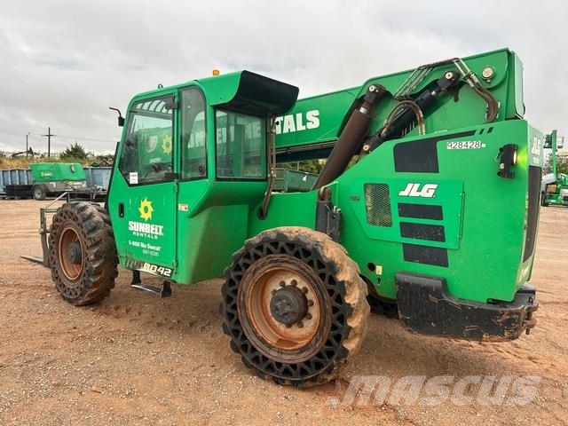 SkyTrak 8042 Telescopic handlers