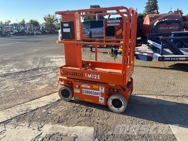 Snorkel TM12E Plataformas elevatórias verticais