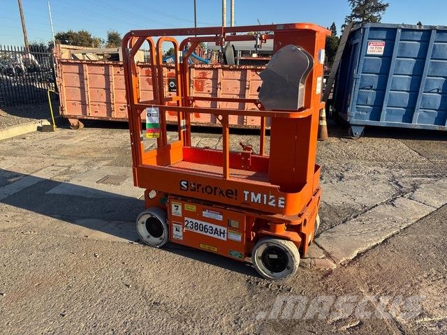 Snorkel TM12E Plataformas elevatórias verticais
