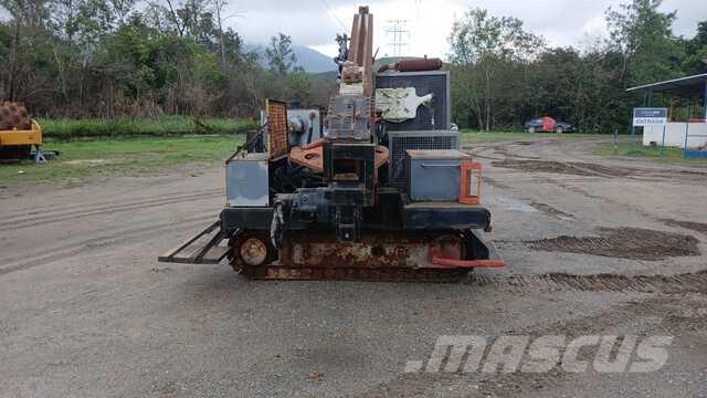 Solardrill Vibratory pile drivers