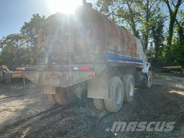 Sterling LT8513 صهاريج مياه