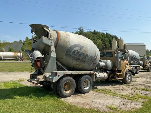 Sterling LT9500 Drugi tovornjaki