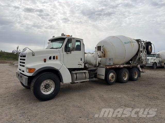 Sterling LT9500 شاحنات أخرى