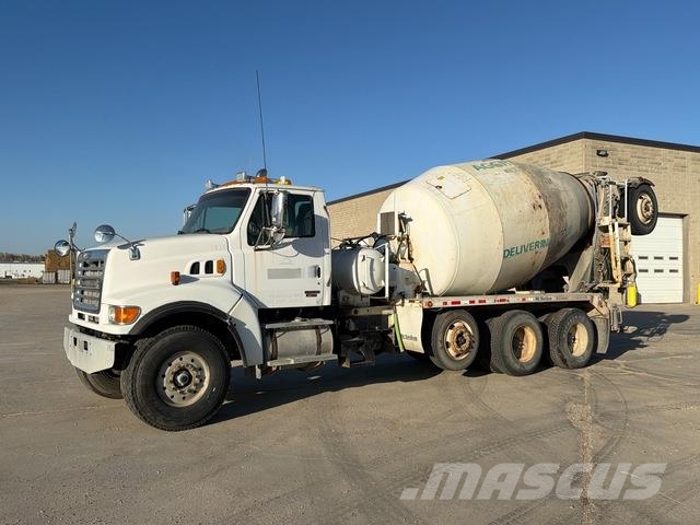 Sterling LT9500 شاحنات أخرى