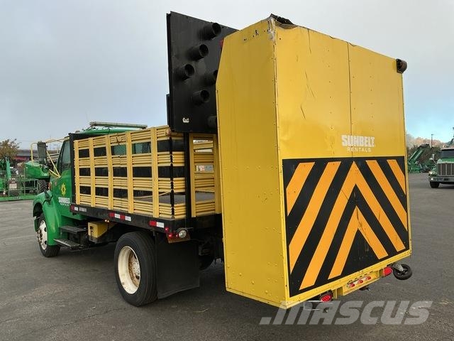 Sterling M6500 Kommunal-Sonderfahrzeuge