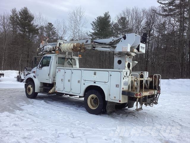 Sterling M7500 移動式鑽機車