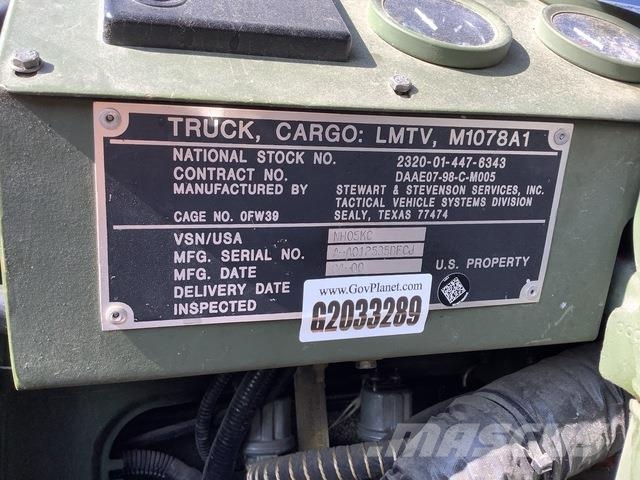 Stewart & Stevenson M1078A1 Tovornjaki zabojniki