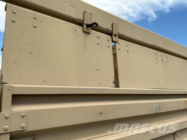Stewart & Stevenson M1078A1 Sanduk kamioni