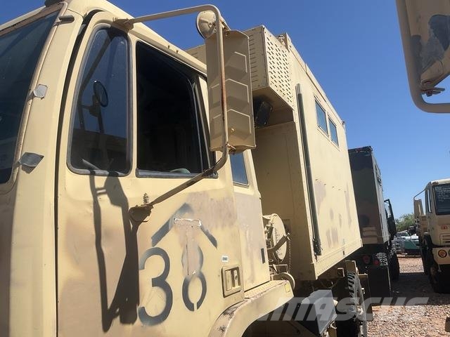 Stewart & Stevenson M1079A1 Kastenwagen