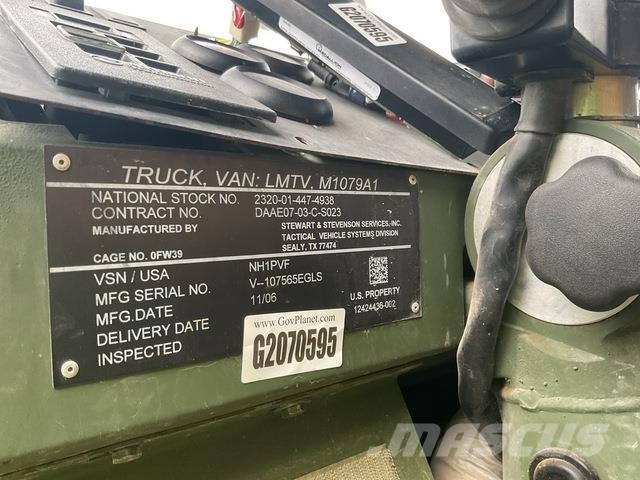Stewart & Stevenson M1079A1 Kastenwagen