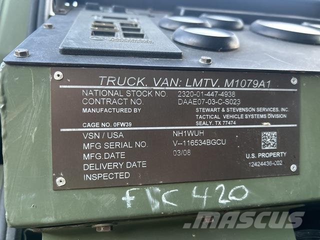 Stewart & Stevenson M1079A1 Kastenwagen