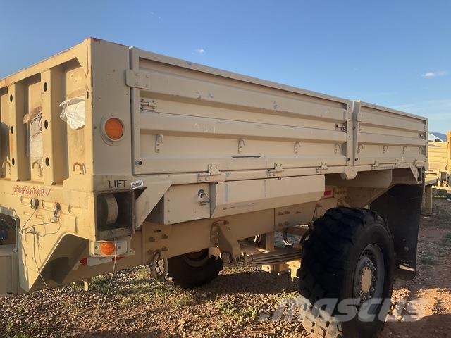 Stewart & Stevenson M1082 Light trailers