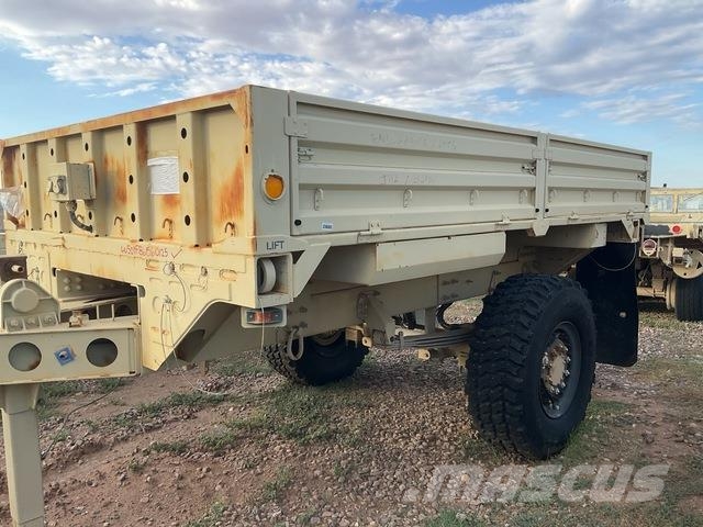 Stewart & Stevenson M1082 Light trailers