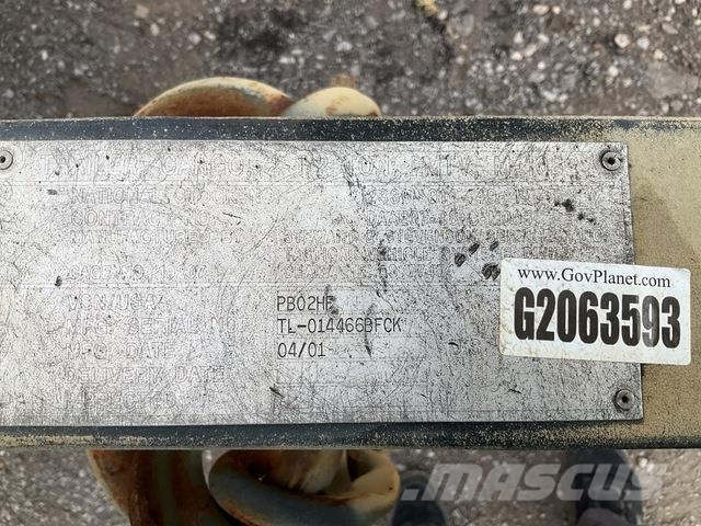 Stewart & Stevenson M1082 Легкі причепи