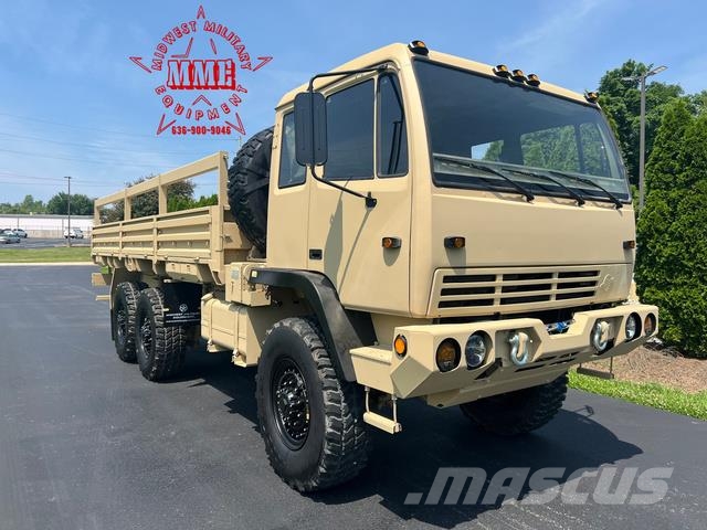 Stewart & Stevenson M1085A1 Box trucks