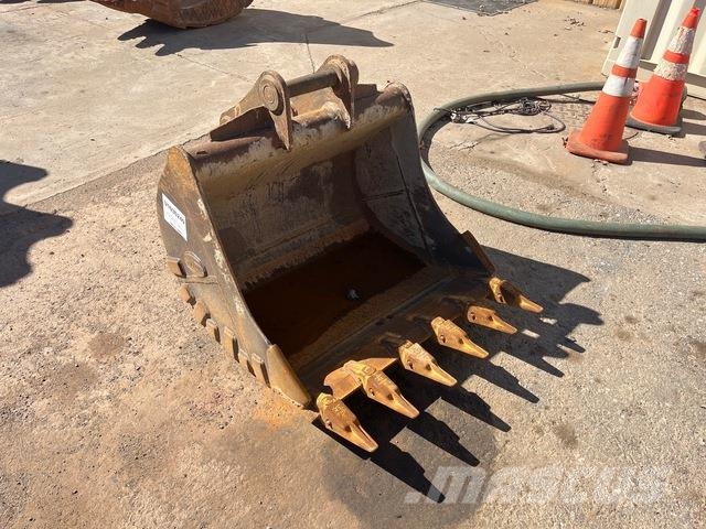 Strickland Bucket Citas sastāvdaļas