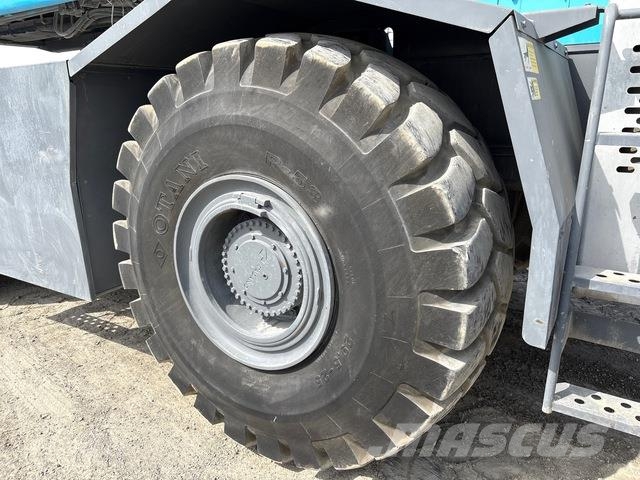 Tadano GR700E Guindastes para terrenos acidentados