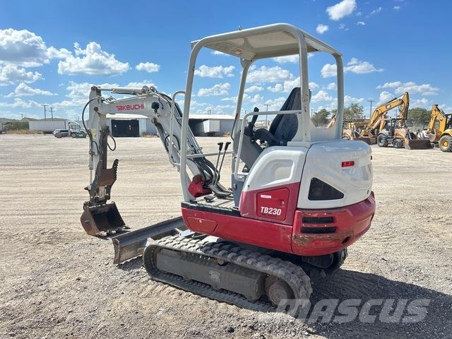 Takeuchi TB230 Bagri goseničarji