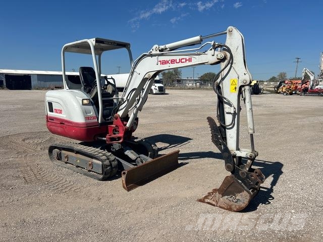 Takeuchi TB230 Pásové rýpadlá