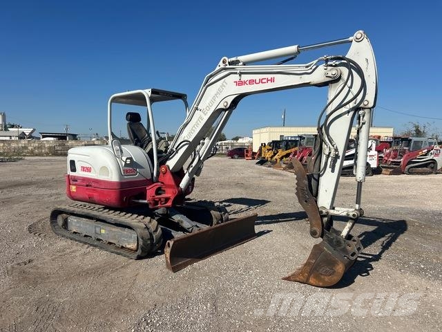Takeuchi TB260 Bagri goseničarji