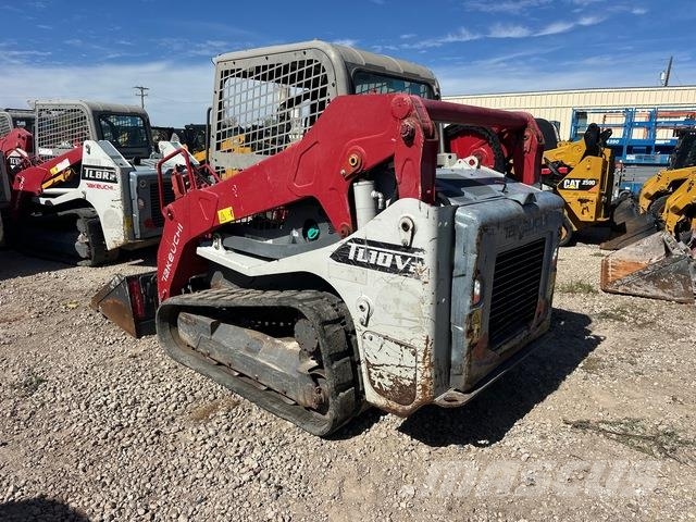 Takeuchi TL10V2 لوادر انزلاقية التوجيه