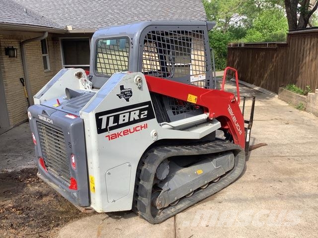 Takeuchi TL8R-2 滑移装载机