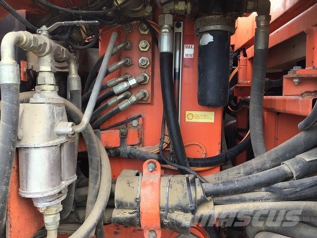Tamrock CHA560 مثاقيب