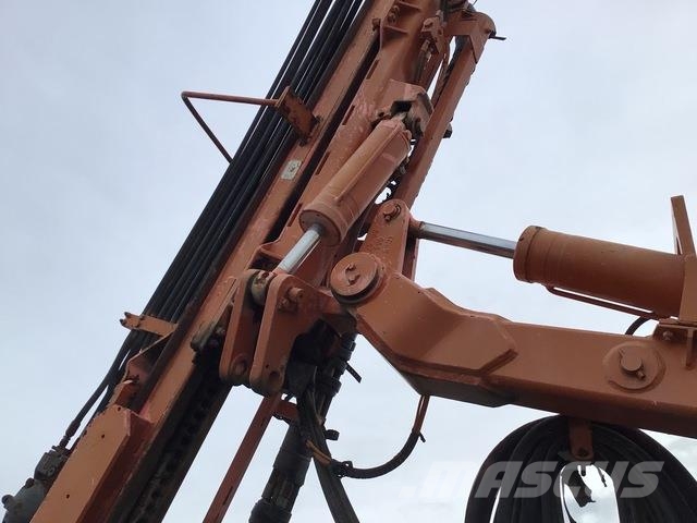 Tamrock CHA560 مثاقيب