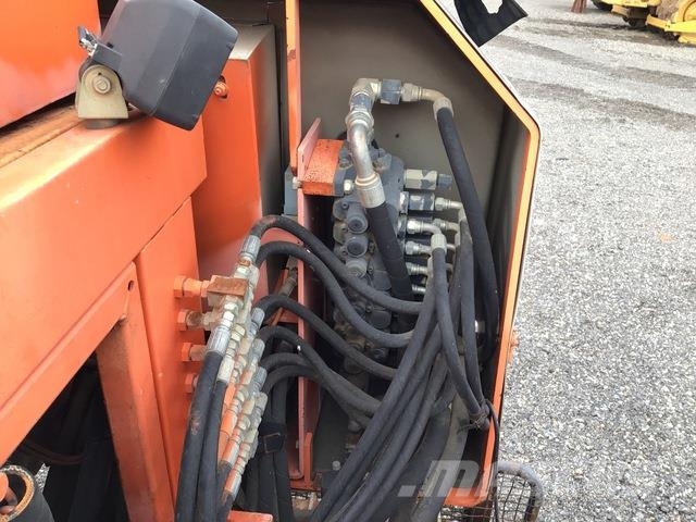 Tamrock CHA560 مثاقيب