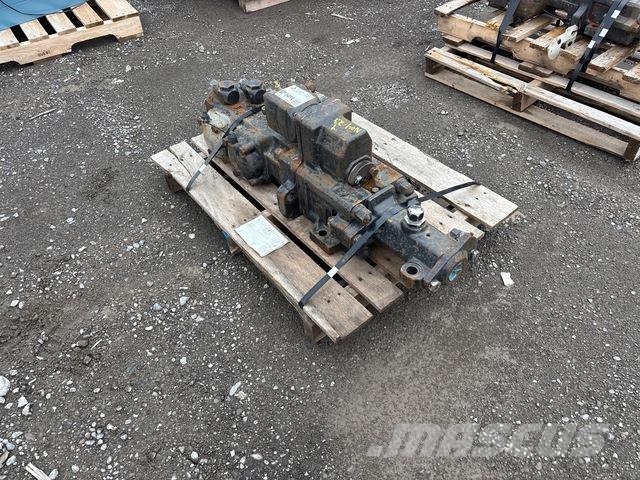 Tamrock HL1000 مطارق / كسارات
