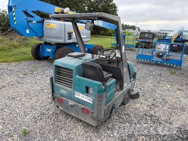 Tennant S20 室內掃倉機