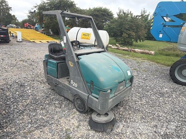 Tennant S20 室內掃倉機