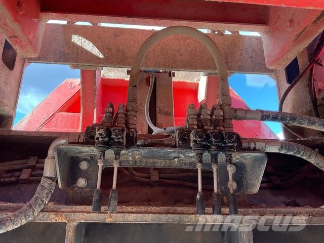 Terex J1170 جراشات