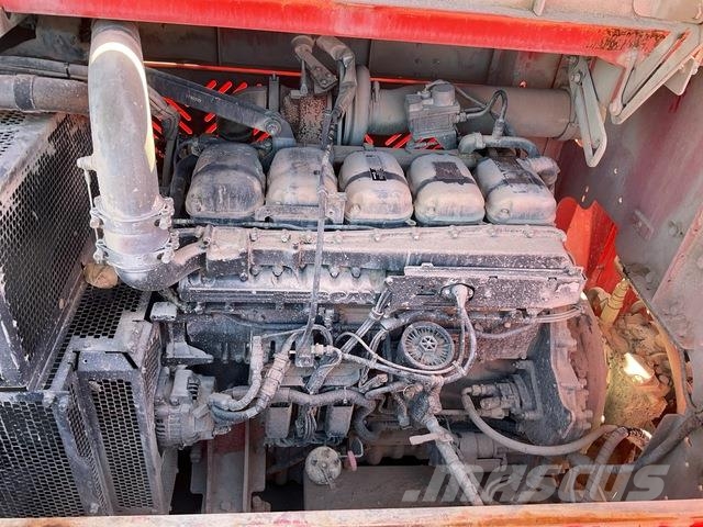 Terex J1170 جراشات