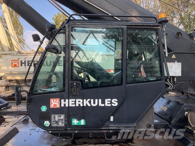 Terex RC45-1 Raske maastiku tõstukid