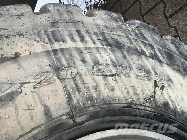 Terex RC45-1 Raske maastiku tõstukid