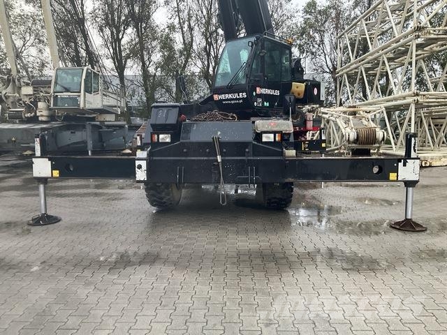 Terex RC45-1 Raske maastiku tõstukid