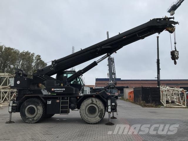 Terex RC45-1 Raske maastiku tõstukid