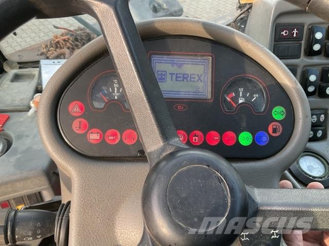 Terex RC45-1 Raske maastiku tõstukid