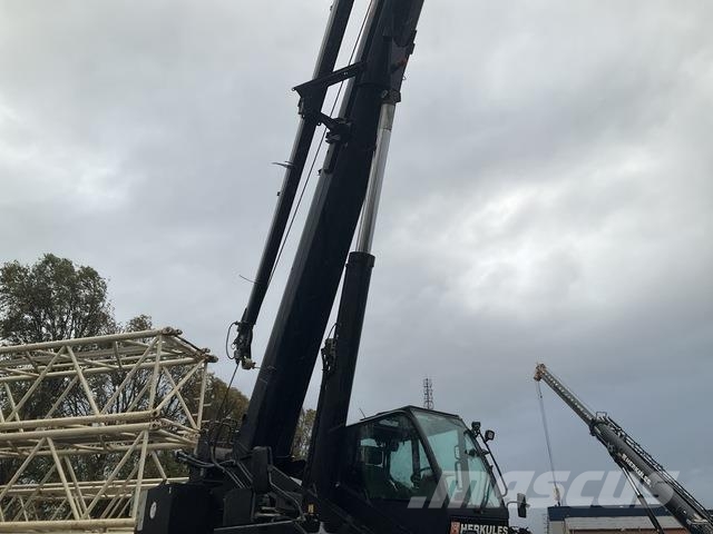 Terex RC45-1 Raske maastiku tõstukid