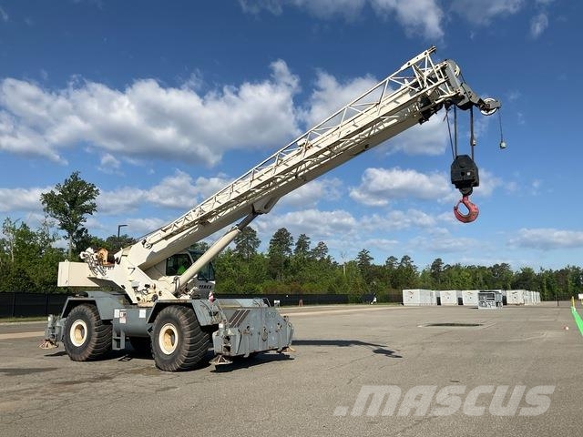 Terex RT775 رافعات الطرق الوعرة