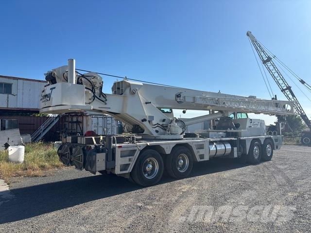 Terex T775 Track mounted cranes