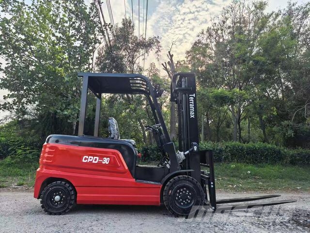  Terramax CPD-30 バッテリーフォークリフト