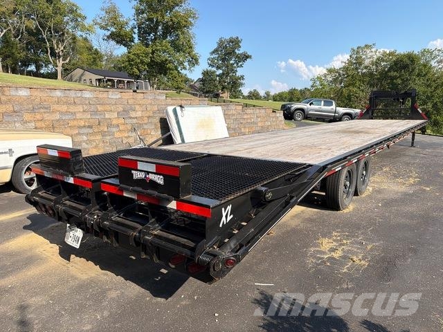 Texas Bragg Auto pārvadāšanas treileri