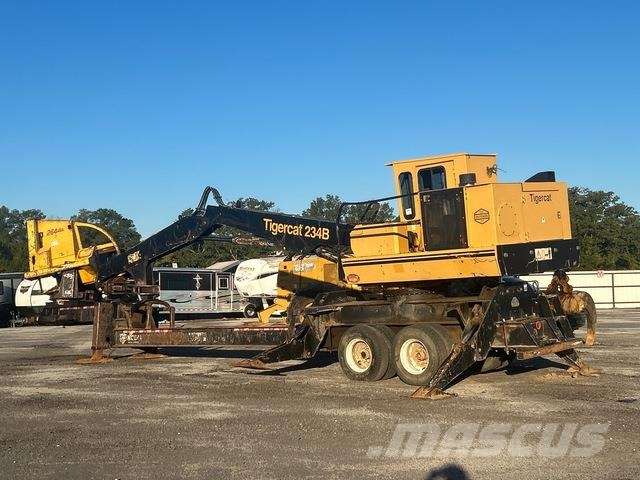 Tigercat 234B لوادر بذراع مفصلي