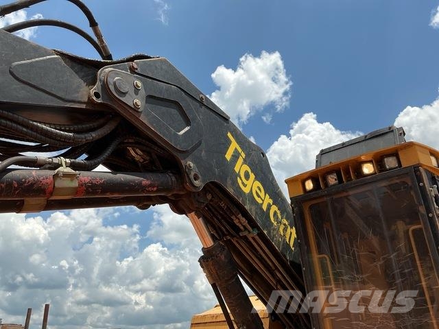 Tigercat 845D قاطعات وجامعات الأشجار