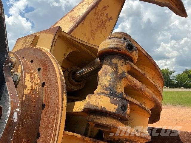 Tigercat 845D قاطعات وجامعات الأشجار