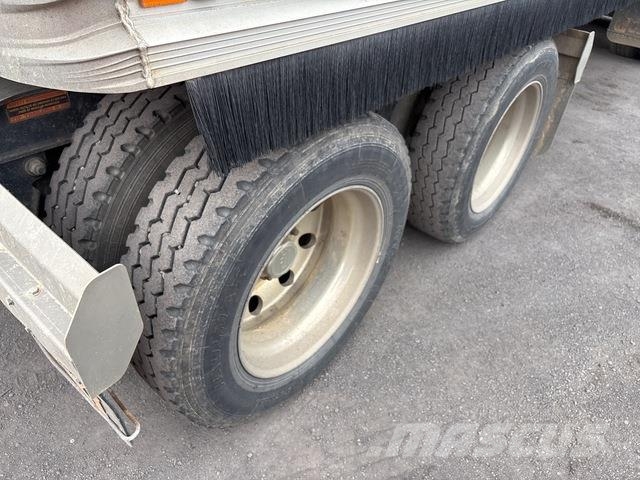 Tip Trailers R Us Vyklápacie prívesy