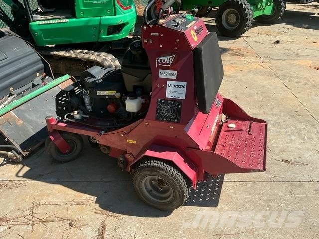 Toro 29521 Aerators and dethatchers