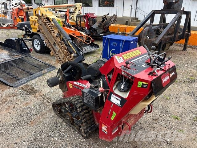 Toro TRX300 挖沟机